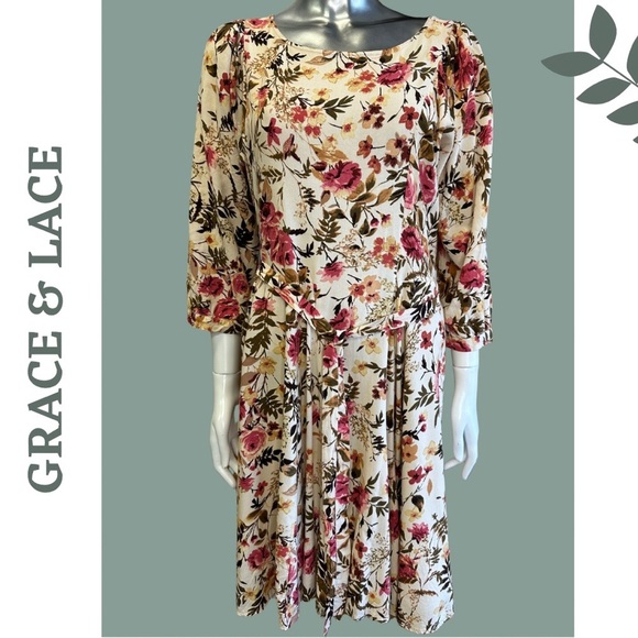 Grace & Lace Milan’s Floral Dress Waist Tie 3/4 Sleeve Cream Green Size Small - Picture 3 of 9